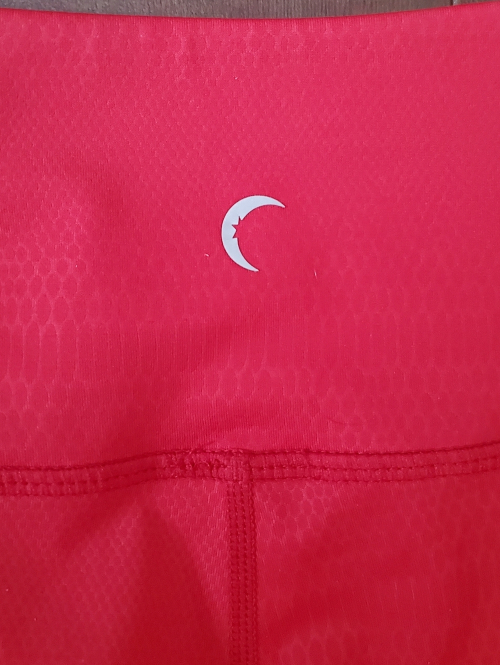ZYIA Red Venom Performance Leggings with Crescent Logo EUC Size 6-8 - Picture 4 of 4